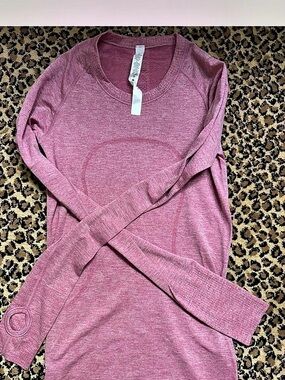 lululemon Swiftly Tech Long-Sleeve Shirt 2.0 Pink Glitter Size 4